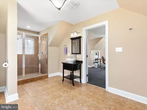 Entry Way - 460 Solitude Ln, Boyce, VA 22620 photo 7 of 9