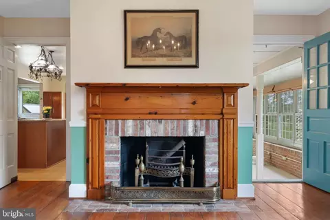 Entry Way - 1600 Briggs Rd, Berryville, VA 22611 photo 2 of 4