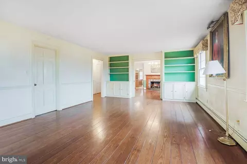 Living - 1600 Briggs Rd, Berryville, VA 22611 photo 3 of 5