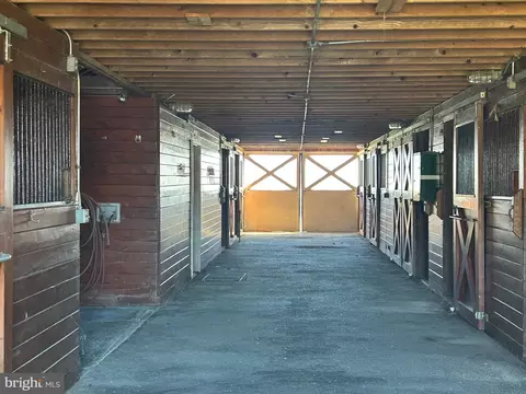 Entry Way - 1600 Briggs Rd, Berryville, VA 22611 photo 4 of 4