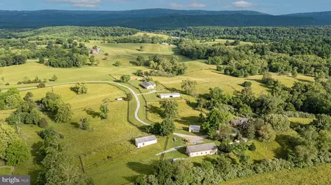 1600 Briggs Rd, Berryville, VA 22611