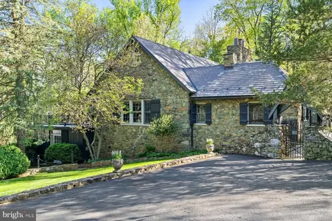 17677 Raven Rocks Rd, Bluemont, VA 20135