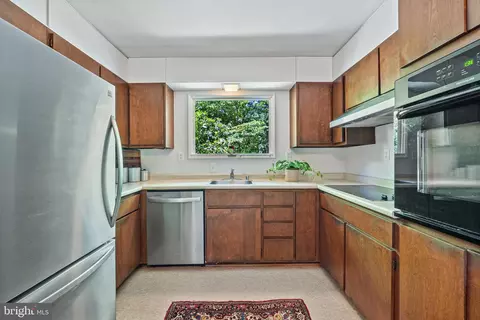 384 Old Ferry Ln, Bluemont, VA 20135 photo 17