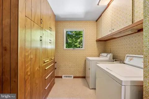 384 Old Ferry Ln, Bluemont, VA 20135 photo 25