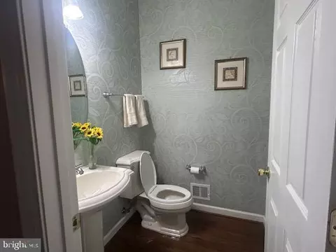 Bath - 108 Roseville Ct, Boyce, VA 22620 photo 1 of 10