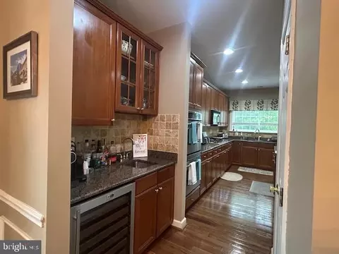 Entry Way - 108 Roseville Ct, Boyce, VA 22620 photo 6 of 25