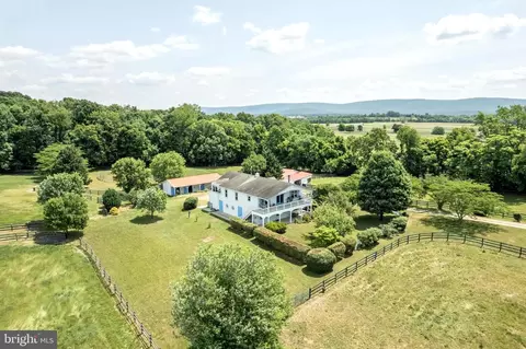 537 Cannon Ball Rd, Berryville, VA 22611