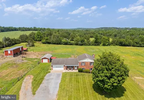 190 Chrismore Rd, White Post, VA 22663 photo 2