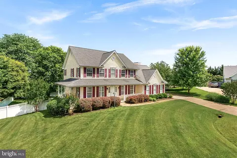302 Edgar Ct, Berryville, VA 22611