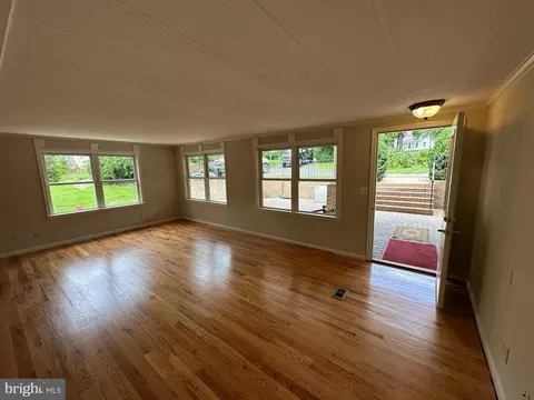 2 Whiting Ave, Boyce, VA 22620 photo 8