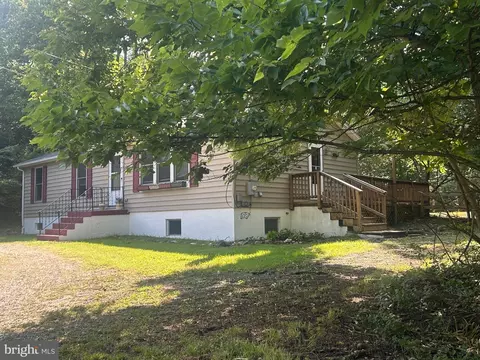 513 Russell Rd, Berryville, VA 22611