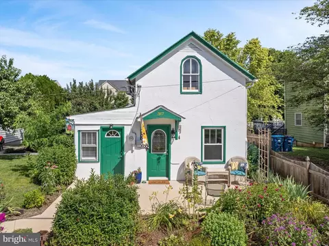 317 First St, Berryville, VA 22611