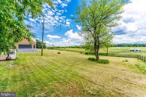 Exterior - 367 Kennel Rd, Boyce, VA 22620 photo 9 of 11