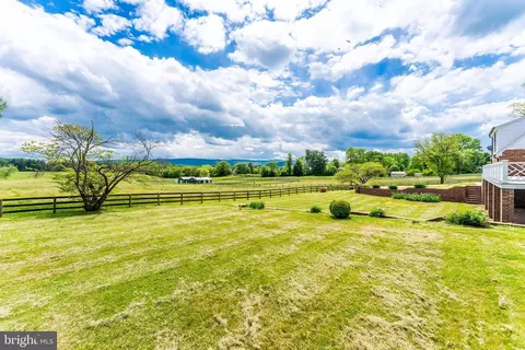 Exterior - 367 Kennel Rd, Boyce, VA 22620 photo 10 of 11