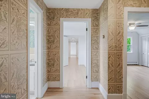 Entry Way - 367 Kennel Rd, Boyce, VA 22620 photo 6 of 8