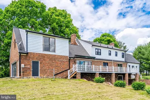 Exterior - 367 Kennel Rd, Boyce, VA 22620 photo 5 of 11