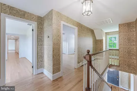 Entry Way - 367 Kennel Rd, Boyce, VA 22620 photo 5 of 8