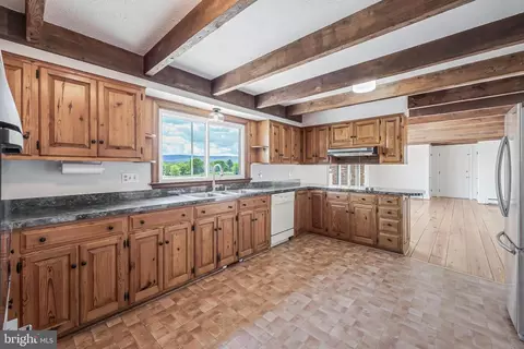 Kitchen - 367 Kennel Rd, Boyce, VA 22620 photo 4 of 4