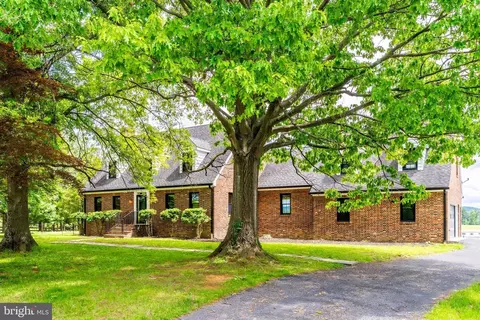 Exterior - 367 Kennel Rd, Boyce, VA 22620 photo 2 of 11