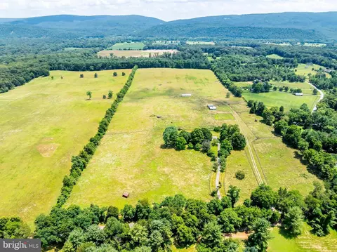 View/Area - 367 Kennel Rd, Boyce, VA 22620 photo 1 of 12