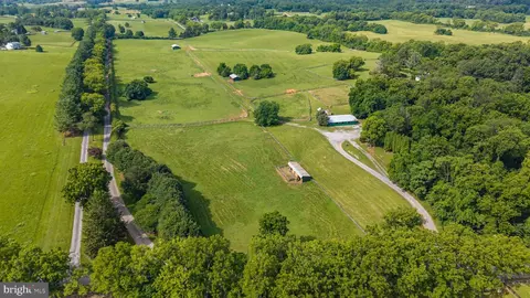 516 Clay Hill Rd, Boyce, VA 22620 photo 2