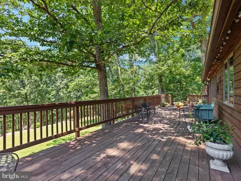 Exterior - 4327 Ebenezer Rd, Bluemont, VA 20135 photo 22 of 24