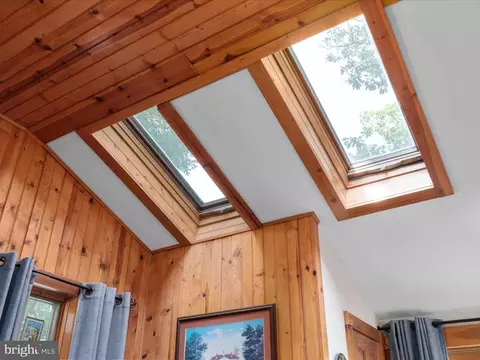 Entry Way - 4327 Ebenezer Rd, Bluemont, VA 20135 photo 1 of 3