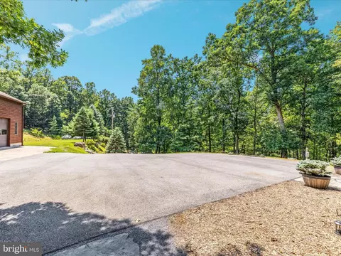 Exterior - 4327 Ebenezer Rd, Bluemont, VA 20135 photo 24 of 24