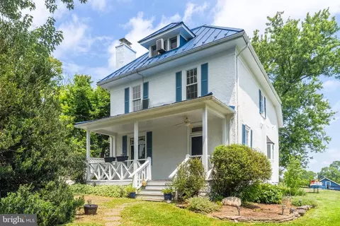 64 Salem Church Rd, Boyce, VA 22620