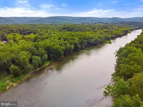 View/Area - 884 Old Ferry Ln, Bluemont, VA 20135 photo 5 of 8