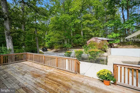 Exterior - 884 Old Ferry Ln, Bluemont, VA 20135 photo 3 of 21