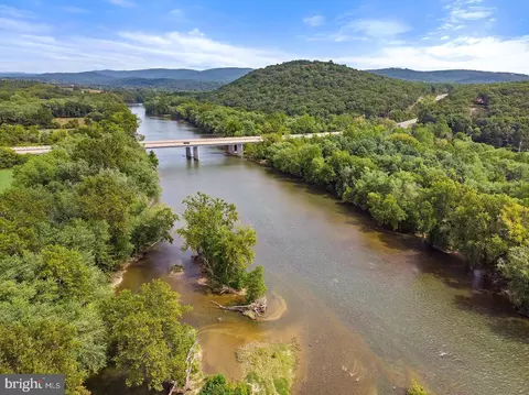 View/Area - 884 Old Ferry Ln, Bluemont, VA 20135 photo 2 of 8