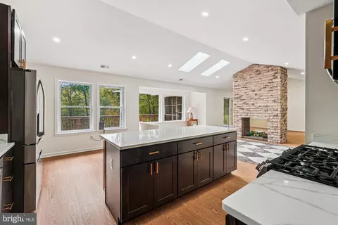Kitchen - 884 Old Ferry Ln, Bluemont, VA 20135 photo 1 of 3