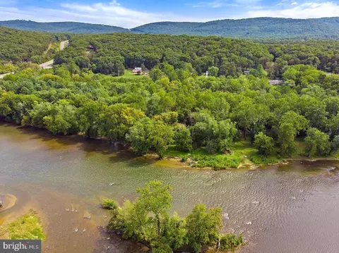 View/Area - 884 Old Ferry Ln, Bluemont, VA 20135 photo 3 of 8