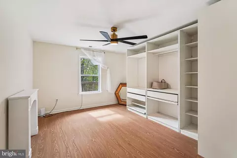 Bedroom - 884 Old Ferry Ln, Bluemont, VA 20135 photo 1 of 8