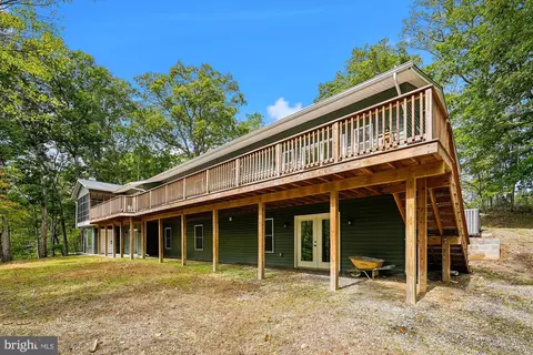 Exterior - 884 Old Ferry Ln, Bluemont, VA 20135 photo 14 of 21