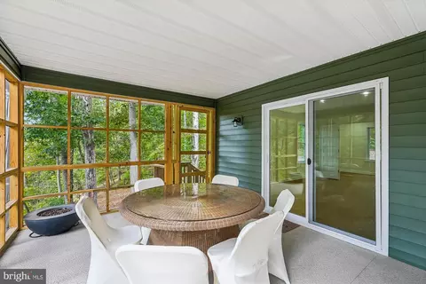 Exterior - 884 Old Ferry Ln, Bluemont, VA 20135 photo 4 of 21