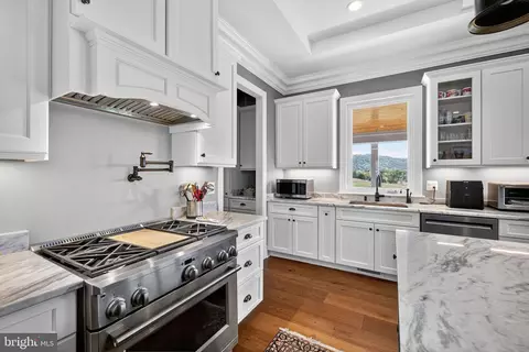 Kitchen - 620 Tilthammer Mill Rd, Boyce, VA 22620 photo 3 of 7