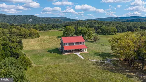 620 Tilthammer Mill Rd, Boyce, VA 22620