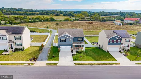 620 Weeks Ct, Berryville, VA 22611