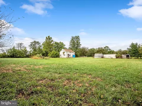 32 Double Tollgate Rd, White Post, VA 22663 photo 2