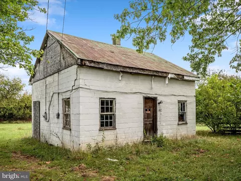 32 Double Tollgate Rd, White Post, VA 22663 photo 5