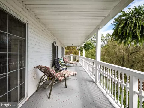 Exterior - 3187 Bishop Meade Rd, Boyce, VA 22620 photo 6 of 14