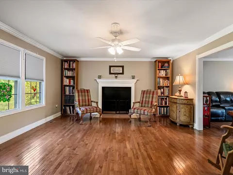 Living - 3187 Bishop Meade Rd, Boyce, VA 22620 photo 2 of 7