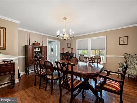 Dining - 3187 Bishop Meade Rd, Boyce, VA 22620 photo 3 of 4