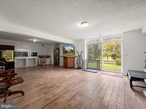 Living - 3187 Bishop Meade Rd, Boyce, VA 22620 photo 6 of 7