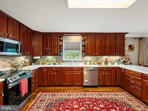 Kitchen - 3187 Bishop Meade Rd, Boyce, VA 22620 photo 2 of 6
