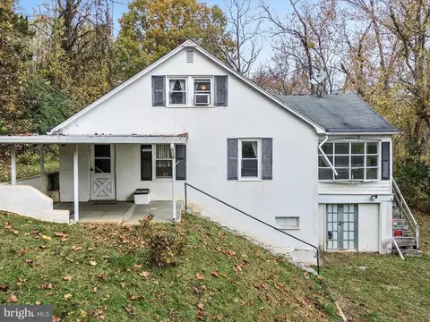 1621 Lockes Mill Road Rd, Berryville, VA 22611
