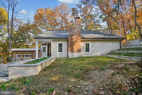 598 Timber Ln, Bluemont, VA 20135