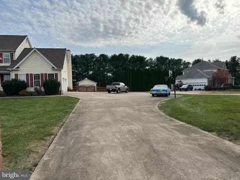 Exterior - 201 Vista Ln, White Post, VA 22663 photo 3 of 13